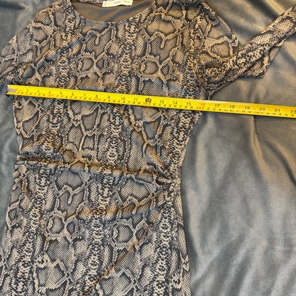 Mango Clauden Snake Print Mesh Dress
#1152 - Picture 4 of 8